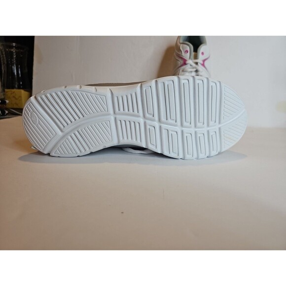 WOMENS ATHLETIC SHOES SIZE 9 FASHION FOOTWEAR BRAND WHITE- NEW - Picture 6 of 8